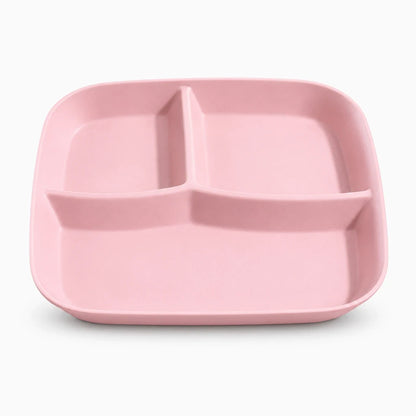 Assiette plastique dur de forme carrée, rangement optimisé en placard