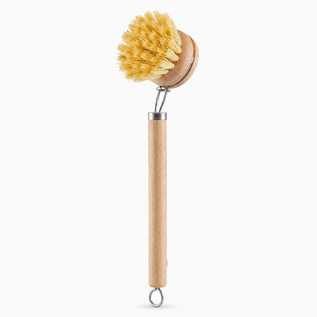 Détail des poils de brosse cuisine adaptés au récurage précis des casseroles et pots
