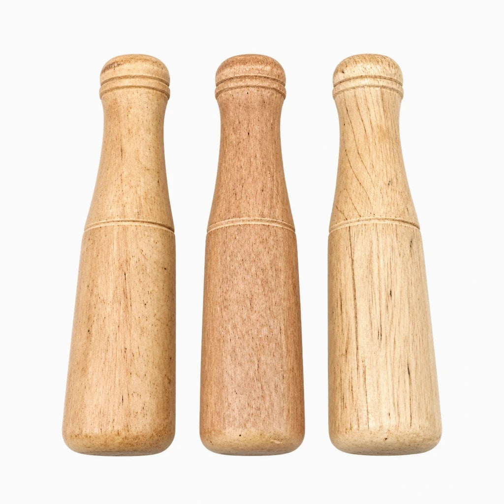 Lot de trois pilons de cuisine en bois pour moudre épices et herbes