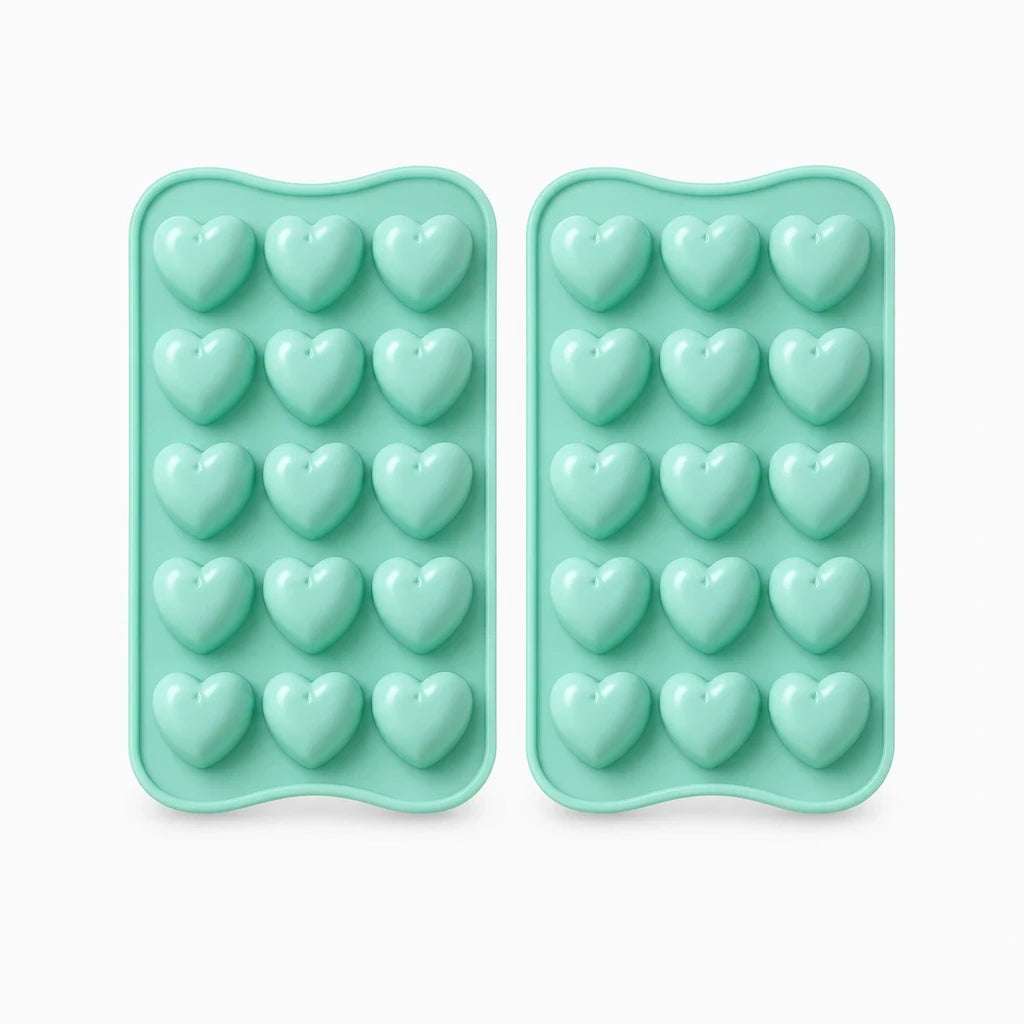 Moule cœur en silicone compact rangé dans un placard de cuisine