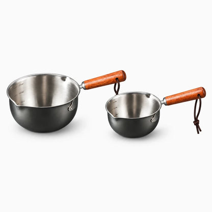 Poêle compacte en acier inoxydable, bec verseur précis, format pratique de 300 ml pour sauces