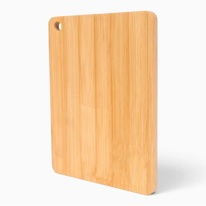 Planche à découper bambou vue de dessus avec surface lisse et naturelle