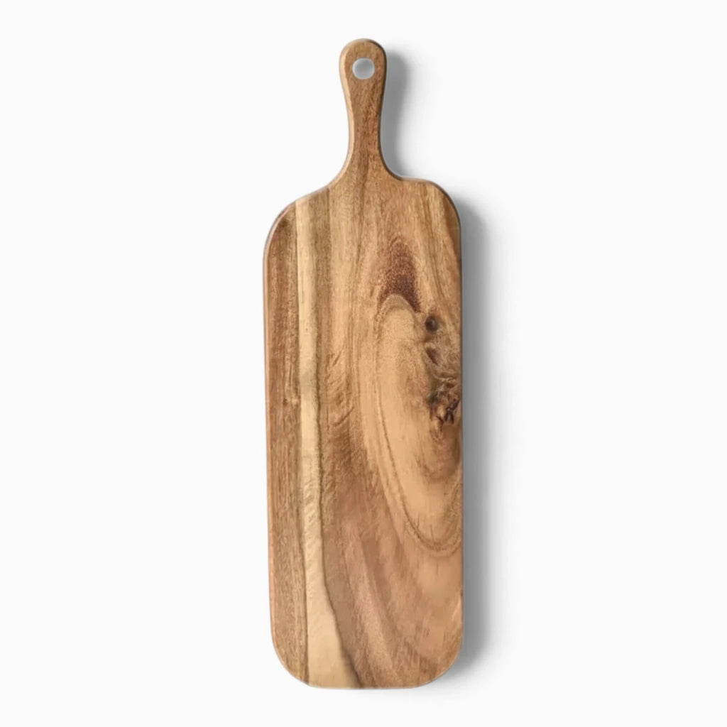 Planche en bois pour cuisine avec poignée ergonomique, idéale pour découper pain et charcuterie