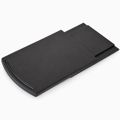 Plateau coulissant cuisine avec roues, glissant sous un grille-pain sur un plan de travail blanc