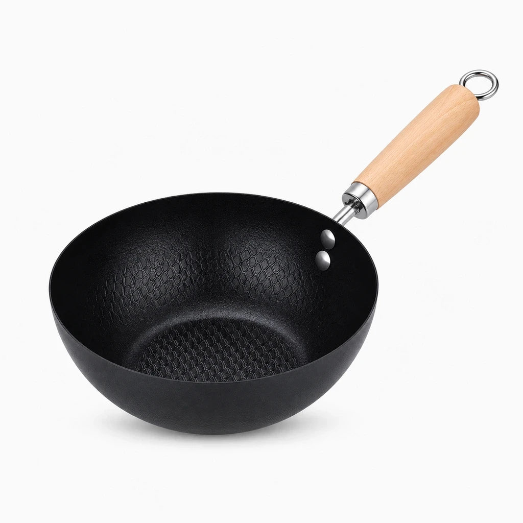 Cuisine au wok avec couvercle, développe patine naturelle à l'usage